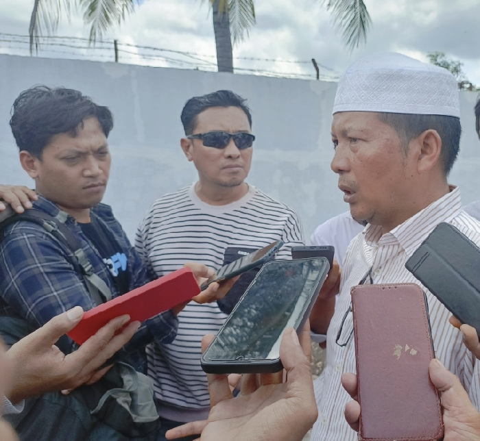 Foto istimewa: sidak Ketua Komisi IV DPRD Lotim bersama awak media.