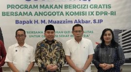 Foto: Wakil Bupati Lotim terpilih H.M.Edwin Hadiwijaya, dan anggota DPR RI bersama BGN Sosialisasi Makan Bergizi Gratis 
