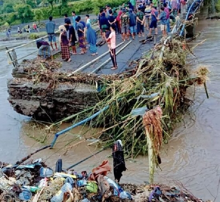 Foto: banjir bandang Bima 