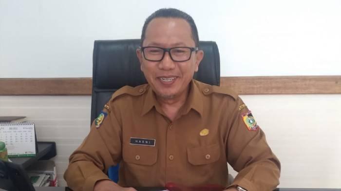 Foto: Kepala BPKAD Lotim H.Hasni. M.,Ak