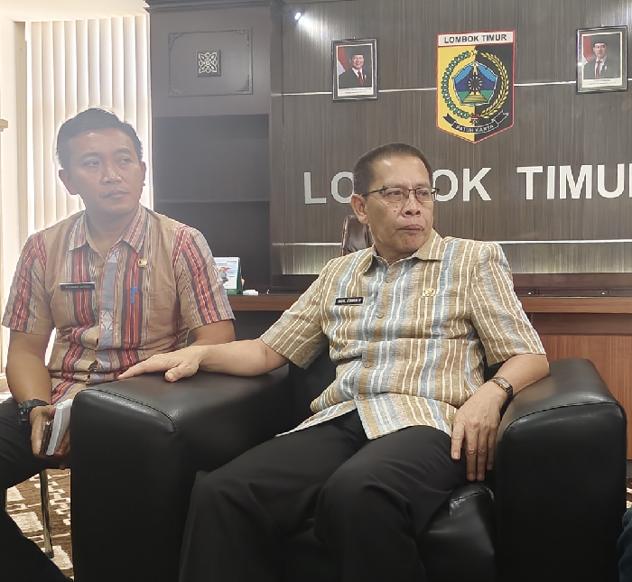 Foto: Wakil Bupati Lotim Ir.H.Moh Edwin Hadiwijaya.MM bersama Kabag Protokol dan Komunikasi Pimpinan