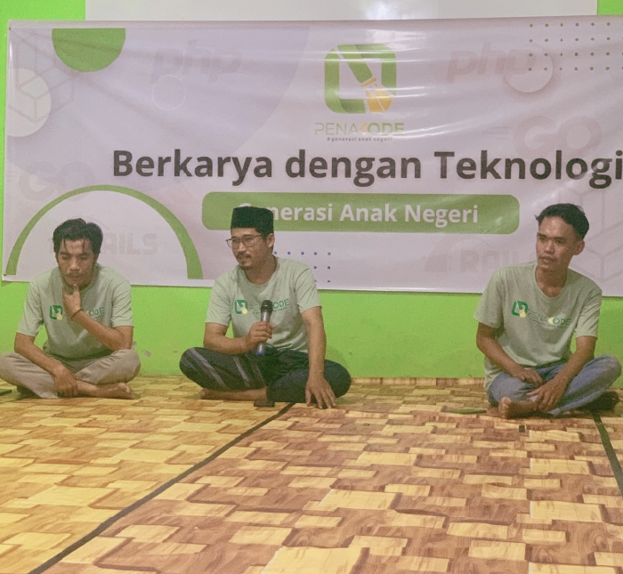 Ketua Yayasan Generasi Anak Negeri Dr.Karomi.S.Pd,.M.Pd. saat peresmian LKP Penakode dan Bimbel Generasi Anak Negeri