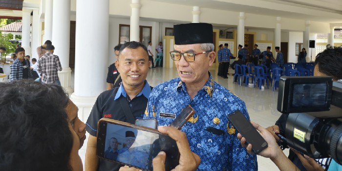 Foto: Kadis PMD Lotim Drs.Salmun Rahman