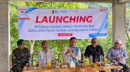 Foto: Wakil Bupati Lombok Timur, Ir.H.Moh.Edwin Hadiwijaya.MM. (tengah)