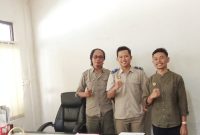 Foto: Tim Penasehat Hukum Rudi Hartono dan Sriatih bersama Kasi Sengketa Kementerian ATR/BPN Lombok Timur