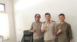 Foto: Tim Penasehat Hukum Rudi Hartono dan Sriatih bersama Kasi Sengketa Kementerian ATR/BPN Lombok Timur