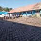 Foto: Apel Ala Sarungan Sambut HUT RI Ke-80 di Ponpes Al-Mukhtariyah Lotim