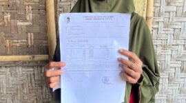 Foto: Inak Satar warga tidak mampu asal Desa Bebidas Kecamatan Wanasaba