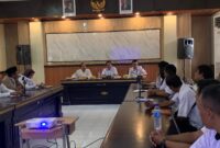 Foto: Bupati Lotim, Kepala Bapenda bersama OPD terkait saat Pembahasan Pajak PBB