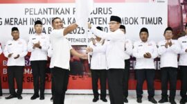 Foto: Pelantikan Wakil Bupati Lombok Timur Ir.H.Moh. Edwin Hadiwijaya.M.M,, oleh ketua PMI NTB