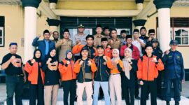 Foto: Camat, Kapolsek dan Kepala Desa Batukliang Utara bersama para atlet yang akan berlaga pada PON di Jawa Tengah