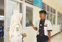 Foto: Tim Jurnalistik SMAN 1 Selong saat menggelar sesi wawancara.