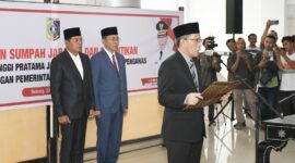 Foto: Suasana pelantikan 39 pejabat manajerial
yang terdiri dari: 18 orang Jabatan Pimpinan Tinggi Pratama, 12 orang Jabatan Administrator, dan 9 orang jabatan Pengawas di Lingkup Pemda Lotim.