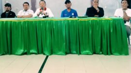 Foto: Musyawarah warga dengan Pemdes Labuhan Haji, bersama sejumlah tokoh agama masyarakat setempat dan aparat keamanan