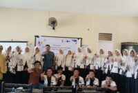 Foto: Tim Jurnalistik SMAN 1 Selong bersama para mentor Jurnalis Profesional