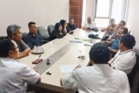 Foto: Mediasi LSM Garuda dengan para ahli waris di  Kantor BWS I Nusra