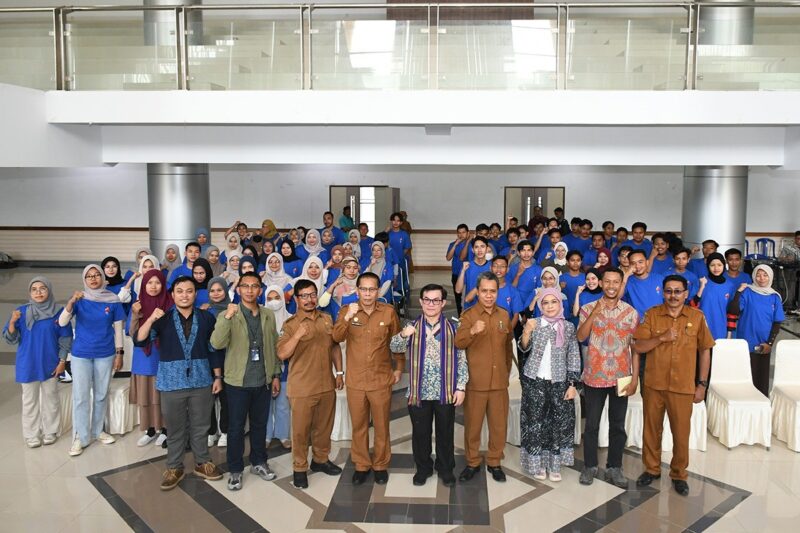 Foto: Deputi Kemenpora bersama Pejabat Lombok Timur dan Peserta Pelatihan