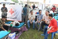 Foto: Wakil Bupati Lotim dan direktur RSUD dr.Raden Soedjono Selong, bersama Kades Sakra Selatan di Hari Jadi Desa Sakra Selatan