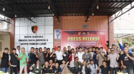 Foto: Suasana keakraban jajaran Polres Lombok Timur dengan para insan pers