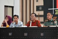 Foto: Sekda Lotim bersama Kadis PMD, Kadis Koperasi dan UMKM serta Dandim 1615 saat rapat koordinasi Pembangunan Koperasi Desa/Kelurahan Merah Putih (KDKMP).