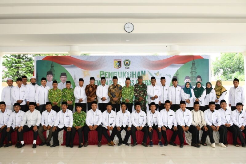 Foto: Sekda Lotim bersama Pengurus baru DMI Lombok Timur Periode 2025-2030