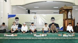 Foto: Bupati Lombok Timur bersama perwakilan sejumlah OPD terkait, saat menghadiri manasik haji di Mesjid Agung Al-Mujahidin Selong.