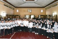 Foto: Bupati Lotim didampingi Kepala BKPSDM saat halal bihalal bersama ASN PPPK Tenaga Guru Angkatan 1, II, III, IV dan V yang digelar di Gedung Wanita Selong Lotim