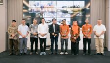 Foto: Bupati, Sekda dan Kepala BPS NTB bersama sejumlah kepala OPD, saat membuka Pelatihan Petugas Sensus Ekonomi 2026 di Selong