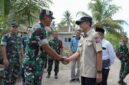 Foto: Sekda Lombok Timur H. M. Juaini Topik dan Penanggung Jawab Operasional (PJO) TMMD Brigjen TNI Wawan Setiawan