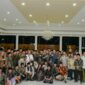 Foto: Bupati Lotim Haerul Warisin, bersama Forum Kepala Lingkungan se Kecamatan Selong dan Labuhan Haji
