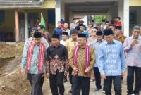 Foto: Menteri Pendidikan Dasar dan Menengah disambut Sekda Lombok Timur, Rektor dan sejumlah tokoh civitas akademisi ITSKes Muhammadiyah Selong