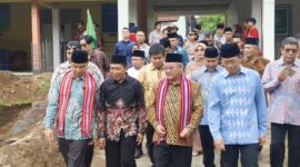 Foto: Menteri Pendidikan Dasar dan Menengah disambut Sekda Lombok Timur, Rektor dan sejumlah tokoh civitas akademisi ITSKes Muhammadiyah Selong