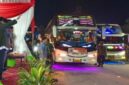 Foto: Wakil Bupati Sumenep, KH Imam Hasyim saat melepas rombongan jamaah haji Kabupaten Sumenep