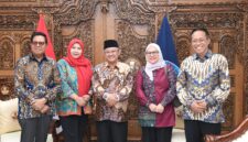Foto: Bupati Lotim dan Sekda bersama Mendikdasmen Prof. Dr. Abdul Mu’ti, M.Ed., di Jakarta