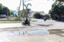Foto: tumpahan material pasir di simpang empat Desa Labuhan Haji, salah penyebab kecelakaan lalu lintas