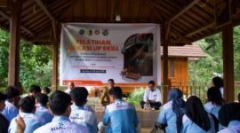 Foto: DPD I KNPI NTB gandeng BPVP Lotim saat membuka Tailor Made Training (TMT) 
