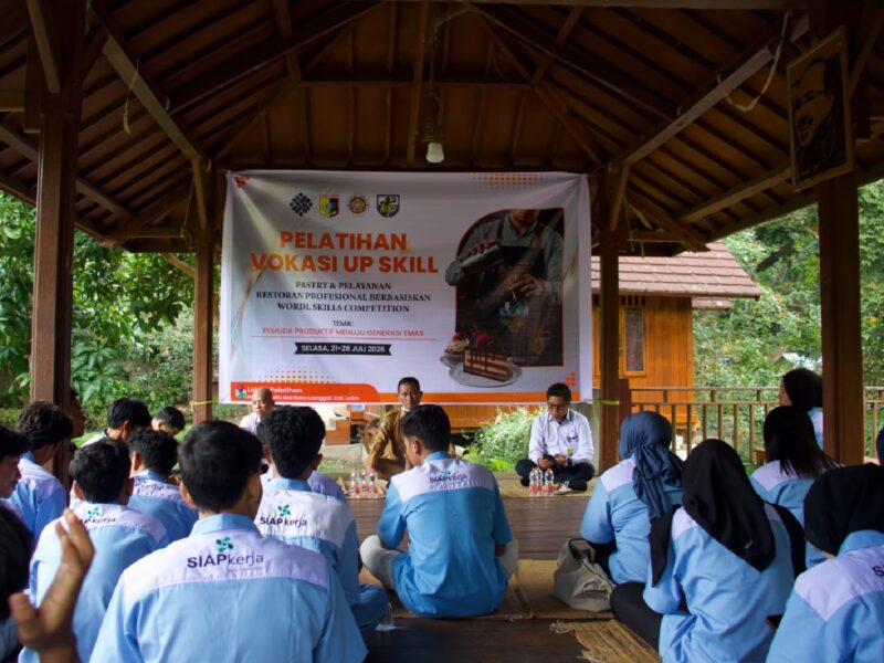 Foto: DPD I KNPI NTB gandeng BPVP Lotim saat membuka Tailor Made Training (TMT) 