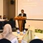 Foto: Bupati Lombok Timur H. Haerul Warisin saat memimpin Rapat Pertanggungjawaban Direksi PDAM.
