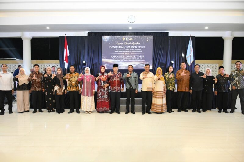 Foto: Bupati dan Wakil Bupati Lombok Timur bersama jajaran Forkopimda saat acara pisah sambut Dandim dan Kapolres Lombok Timur di Pendopo Bupati