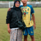 Foto: senyum sumringah Muhamad Tifatul Adrian (kanan) bersama sang ibu tercinta Ny. Nurveti (kiri) usai memenangkan laga Porprov NTB 2026.