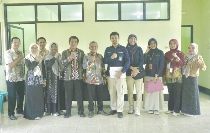 Foto: Jajaran Balai Karantina Kesehatan (BKK) Provinsi NTB saat visitasi di RSUD dr. Raden Soedjono Selong Lombok Timur.