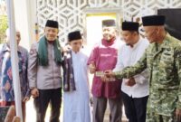 Foto: Camat Selong bersama jajaran Forkopimcam Selong saat meresmikan ATM beras