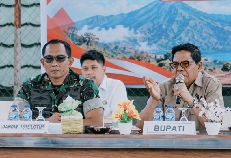 Foto: Bupati H. Haerul Warisin saat pidato di Kodim 1615/Lotim