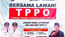 Foto: Papan Pengaduan calon Pekerja Migran Indonesia didepan Kantor Disnakertrans Lombok Timur.
