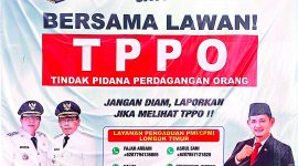 Foto: Papan Pengaduan calon Pekerja Migran Indonesia didepan Kantor Disnakertrans Lombok Timur.