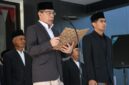 Foto: Wakil Bupati Lombok Timur, H. Moh. Edwin Hadiwijaya, saat peringati Hari Santri Nasional di Pemda Lombok Timur.