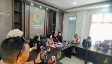 Foto: Konfrensi Pers Kejari Lombok Timur terkait penetapan tersangka Kades dan Bendahara Desa Kotaraja.